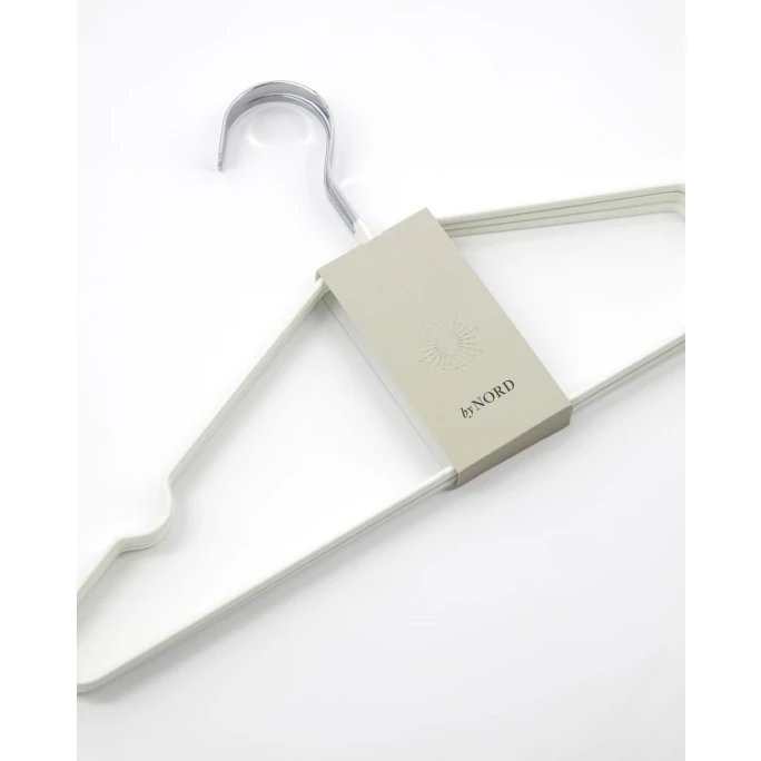 ByNORD Nordre Kleiderbügel 3er-Set - 3 Bügel à 40x20 Cm - Snow 2 ByNORD Nordre Kleiderbügel 3er-Set - 3 Bügel à 40x20 Cm - Snow – Bild 2
