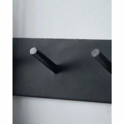 ByNORD Kyrkja Hakenleiste - Länge 60cm - Höhe 7,5 Cm - Coal -qeeboo shop unnamed file 109