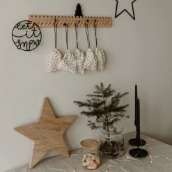 Eulenschnitt Tanne Adventskalender-Holzleiste - Leiste Ca. 55x7 Cm - Tanne Ca. 7x3 Cm - Natur -qeeboo shop unnamed file 26