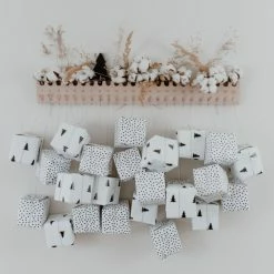 Eulenschnitt Tanne Adventskalender-Holzleiste - Leiste Ca. 55x7 Cm - Tanne Ca. 7x3 Cm - Natur -qeeboo shop unnamed file 29