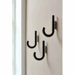 Gejst Design Gejst Hook Garderobenhaken - 2x12,8x19 Cm - Black/chrome 7 Gejst Design Gejst Hook Garderobenhaken - 2x12,8x19 Cm - Black/chrome -qeeboo shop unnamed file 297