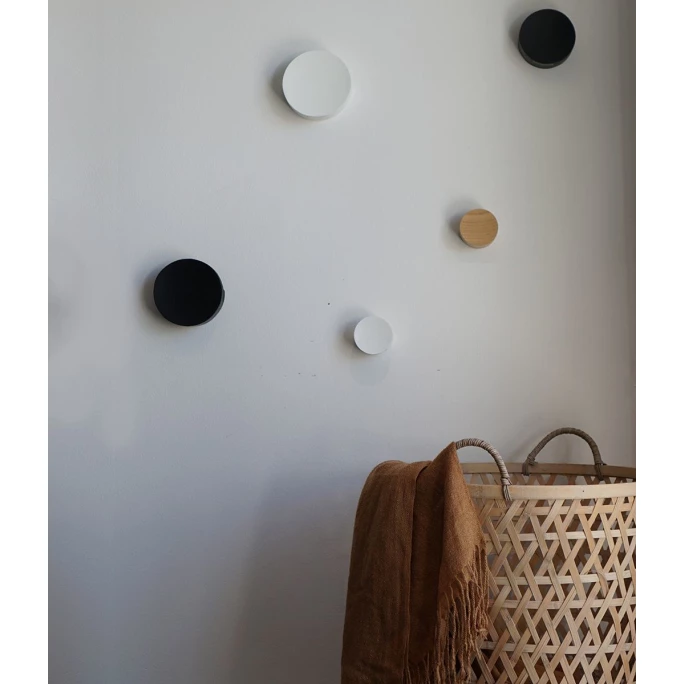 Born In Sweden Play Wandhaken 3er Set - Klein: Ø 6 Cm X 4 Cm, Mittel: Ø 9 Cm X 4 Cm, Groß: Ø 11 Cm X 4 Cm - Natur 2 Born In Sweden Play Wandhaken 3er Set - Klein: Ø 6 Cm X 4 Cm, Mittel: Ø 9 Cm X 4 Cm, Groß: Ø 11 Cm X 4 Cm - Natur – Bild 2