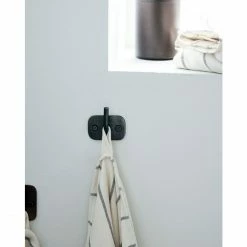 House Doctor Pati Wandhaken - 2er-Set - 2er-Set - 6x2x4 Cm - Schwarze Antike 7 House Doctor Pati Wandhaken - 2er-Set - 2er-Set - 6x2x4 Cm - Schwarze Antike -qeeboo shop unnamed file 402