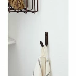 House Doctor Bath Wandhaken - 3er-Set - 3er-Set - Breite 1 Cm - Höhe 5 Cm - Messingbraun 7 House Doctor Bath Wandhaken - 3er-Set - 3er-Set - Breite 1 Cm - Höhe 5 Cm - Messingbraun -qeeboo shop unnamed file 416