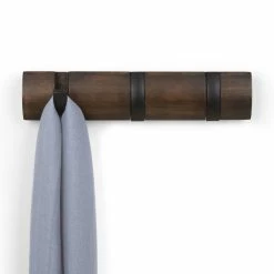 Umbra Flip Garderobenhaken M - 30x4x7 Cm - Black/Walnut -qeeboo shop unnamed file 565