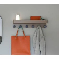 Remember Wandgarderobe Mit Ablage - 60x11,8x13,0 Cm - Taupe 4 Remember Wandgarderobe Mit Ablage - 60x11,8x13,0 Cm - Taupe -qeeboo shop unnamed file 643