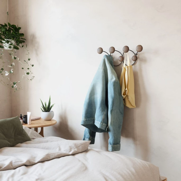 Umbra Dotsy 7 Wandhaken-Garderobe - 43x10x17 Cm - Black/walnut 4 Umbra Dotsy 7 Wandhaken-Garderobe - 43x10x17 Cm - Black/walnut – Bild 4